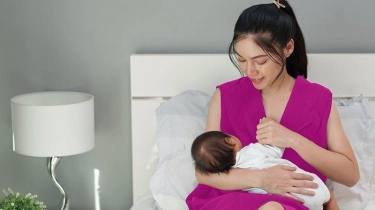 Bisa Pengaruhi Berat Badan Bayi, Ketahui Cara Menyusui yang Benar 