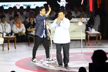 Tidak Salaman dengan Anies usai Debat, Prabowo: Dia Nggak Datang, Saya Lebih Senior