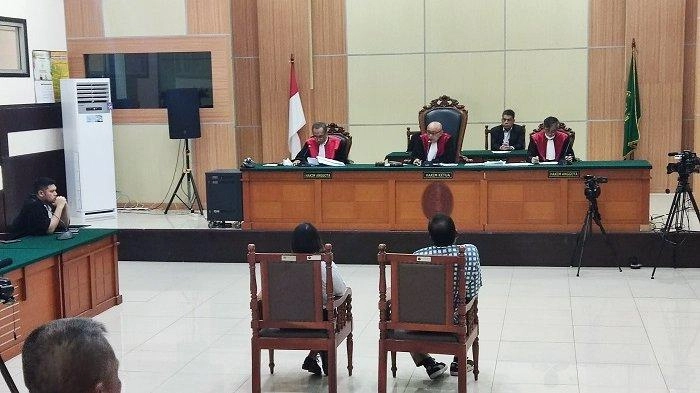 BREAKING NEWS: Haris dan Fatia Dinyatakan Bebas dari Kasus Pencemaran Nama Baik Luhut Pandjaitan 