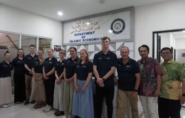 Sukses Kenalkan Ekonomi Islam, Prodi S1 Ekis FEB Unair Gandeng Mahasiswa Lincoln University Selandia Baru dalam Pertukaran Pelajar