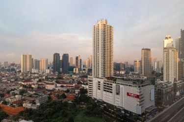 Bawa Rp 100.000 Bisa Beli Apa di ITC Kuningan dan Mal Ambassador?