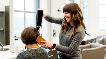 5 Tren Gaya Rambut dan Fesyen Perempuan Yang Bakal Populer di Tahun 2024