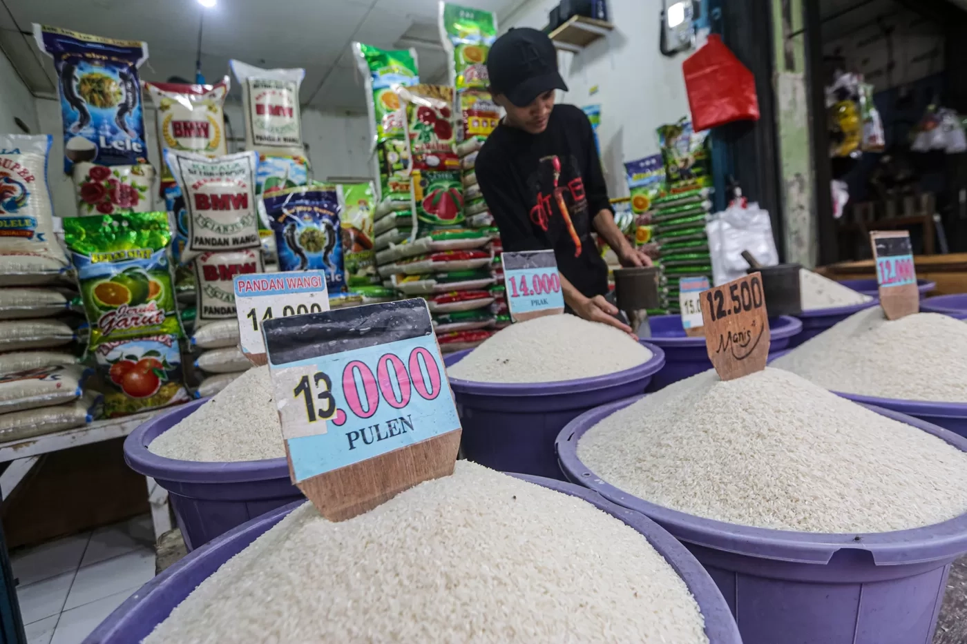 Bos Bulog Akui Bantuan Pangan Beras Sukses Tekan Inflasi, tapi Harga Memang Masih Stabil Tinggi