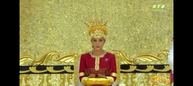 Menikah Hari Ini, Intip Penampilan Anisha Rosnah, Calon Istri Pangeran Abdul Mateen dalam Upacara Berbedak Mandi