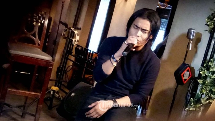 Chord Gitar Lagu Cinta Tak Harus Memiliki - ST12, Kunci Gitar dari E