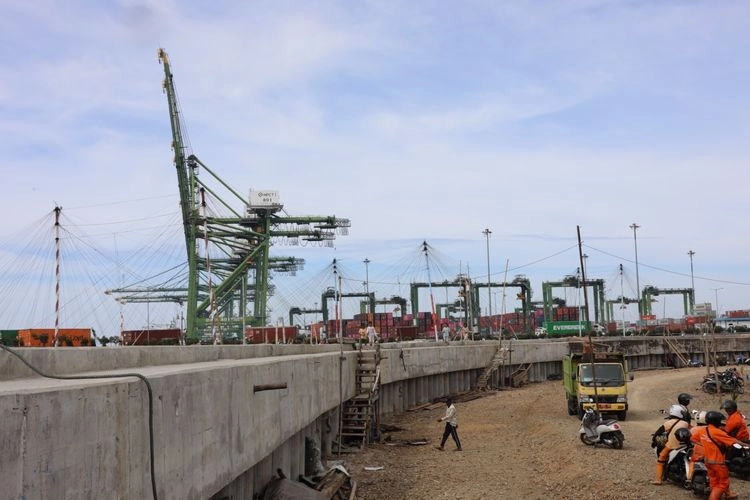 ''Giant Sea Wall'' Bisa Sulap Pantai Utara Jakarta Jadi Comberan Raksasa