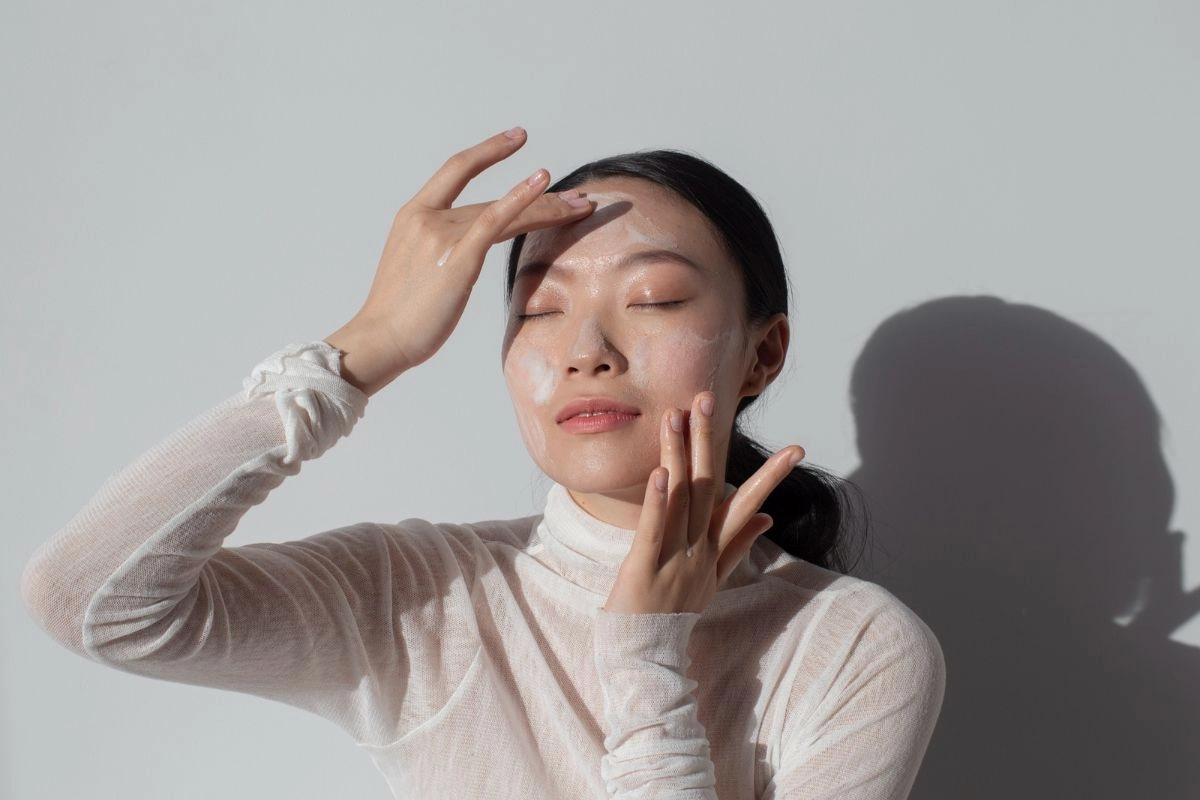 Pakai Sunscreen Setelah Cuci Muka, Bolehkah?