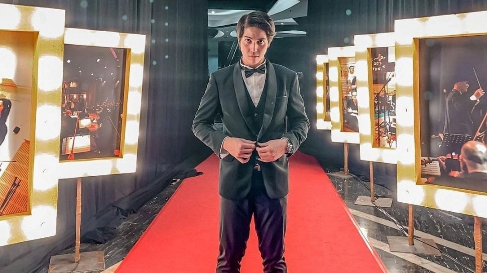 5 OOTD Jas Kasual ala El Rumi, Formal Oke Santai Lebih Keren: Pantas Digilai Kaum Hawa
