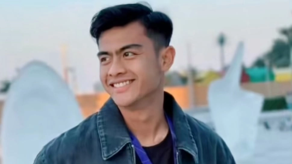 Potret Keren Pratama Arhan di Qatar Pakai Jaket Jutaan, Cocok dengan Azizah Salsha yang Suka Pakai Barang Branded