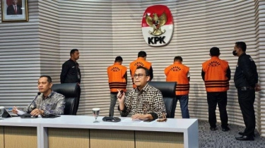KPK Tetapkan Bupati Labuhanbatu Erik Ritonga Tersangka Suap, Langsung Ditahan