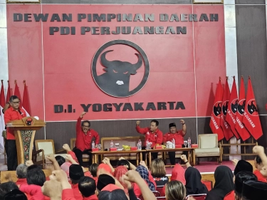 Pilpres 2024 Tinggal 31 Hari, Hasto Minta Kader PDIP Berani Lawan Intimidasi