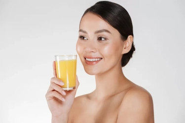 Anti Keriput di Usia Tua! Intip Cara Membuat Minuman Kolagen Alami dengan Bahan Rumahan 