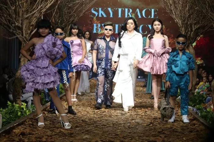 Cerita di Balik Warna Cerah dan Berani Koleksi Tere Widjaja di Spring Summer 2024