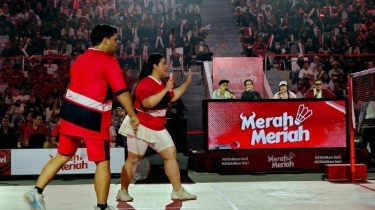 Anaknya Tanding Badminton di Senayan, Puan Maharani Ikut Tegang
