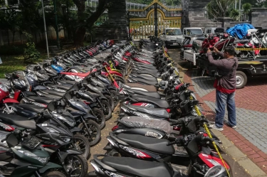 Dijual ke Timor Leste, Mobil Yang Disimpan di Gudang Markas TNI AD Dihargai Rp 200 Juta, Motor Rp 20 Juta