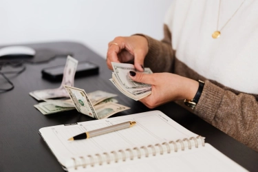 7 Tips Mengatur Keuangan Bisnis agar Tidak Rugi
