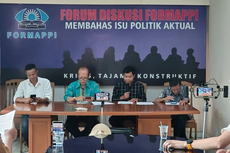 Formappi: 91 Persen Anggota DPR ''Nyaleg'' Lagi, Lebih Sibuk di Dapil daripada Senayan