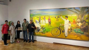 Saat Hasto Dibuat Kagum oleh Pameran Lukisan Karya Budi Ubrux di Bentara Budaya Jakarta