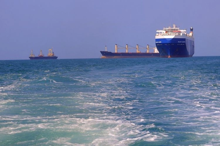 Houthi Klaim Serangan Rudal ke Kapal Kargo AS di Lepas Pantai Yaman