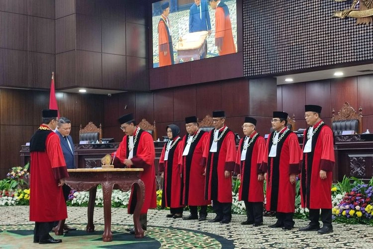 Pertimbangan MK Nyatakan Putusan Usia Cawapres Tak Cacat Formil walau Langgar Etik