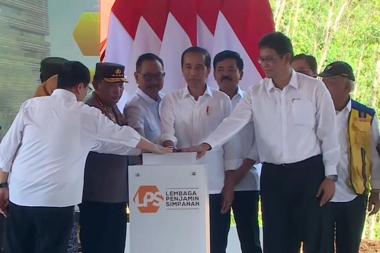 Jokowi ''Groundbreaking'' Gedung LPS di IKN, Harap Makin Tingkatkan Kepercayaan Dunia Usaha