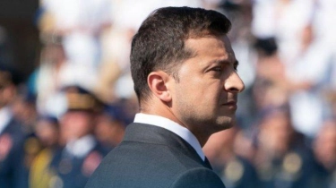 Volodymyr Zelenskyy Kembali Minta Barat Percepat Pasok Senjata ke Ukraina