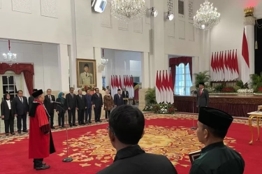 Presiden Jokowi Lantik Arsul Sani jadi Hakim Konstitusi
