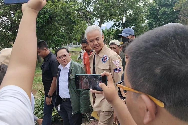 Ganjar Sebut PDI-P Refleksi Diri Usai Ditinggal Maruarar dan Ratusan Kader