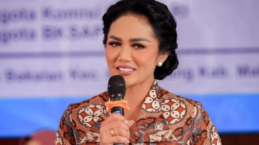 Gaji di DPR Capai Ratusan Juta, Krisdayanti Punya Tas Hermes Harga Nyaris Rp2 Miliar