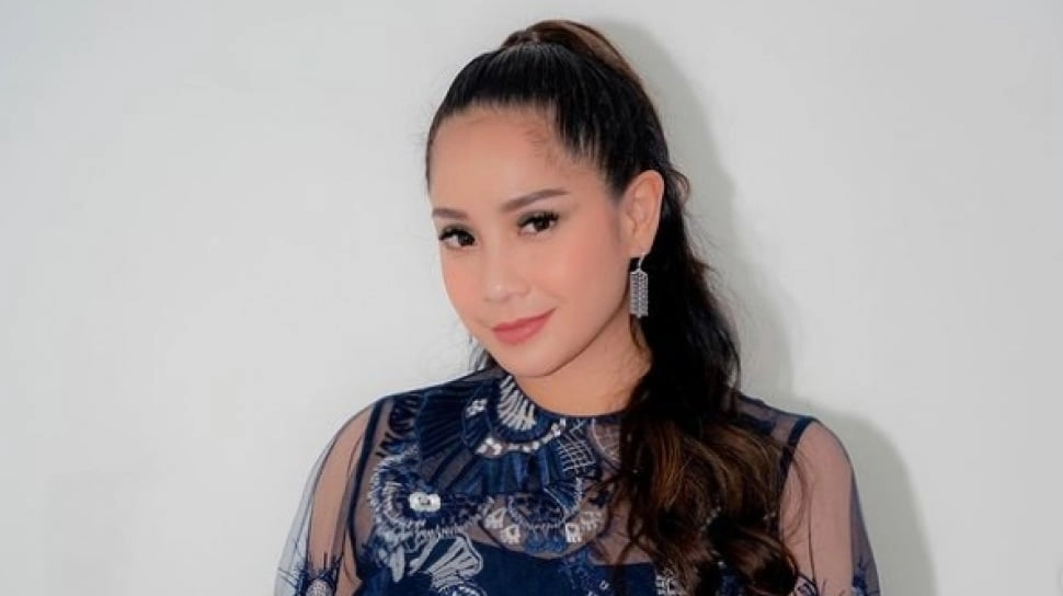 Nagita Slavina Disebut Jennifer Jill Versi Muda saat Asyik Joget, Ini 3 Kesamaan Mereka