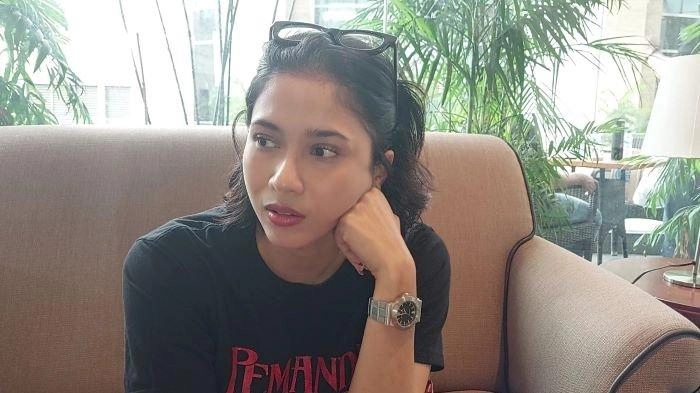 Status Anak Tunggal, Aghniny Haque Tak Diizinkan Ibunya Mandikan Jenazah