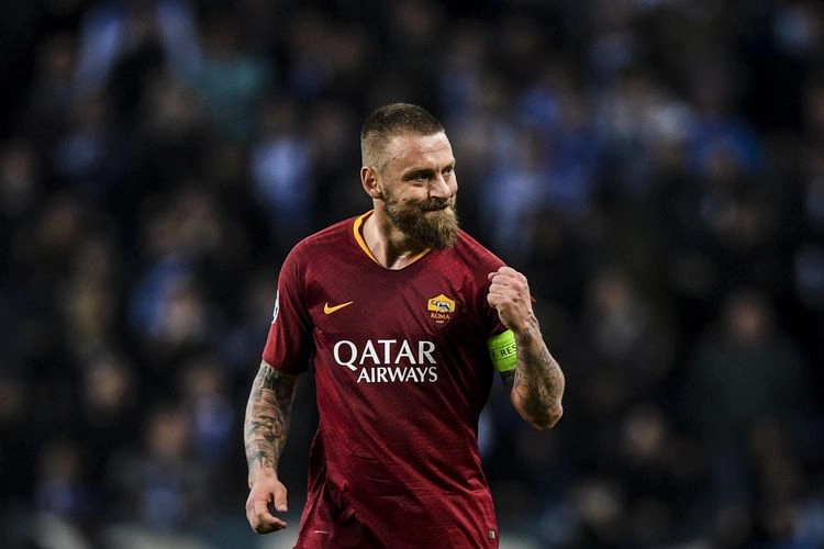 Revolusi Roma: Pecat Mourinho, Pulangkan De Rossi, Dekati Eks Direktur Milan