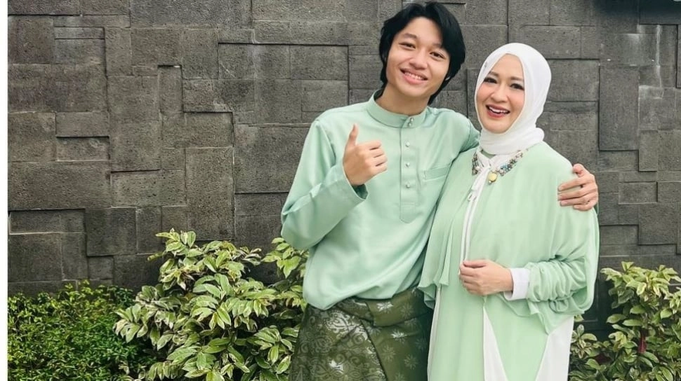 Kiesha Alvaro Anak Siapa? 'Malaikat Pelindung' Okie Agustina yang Curi Perhatian