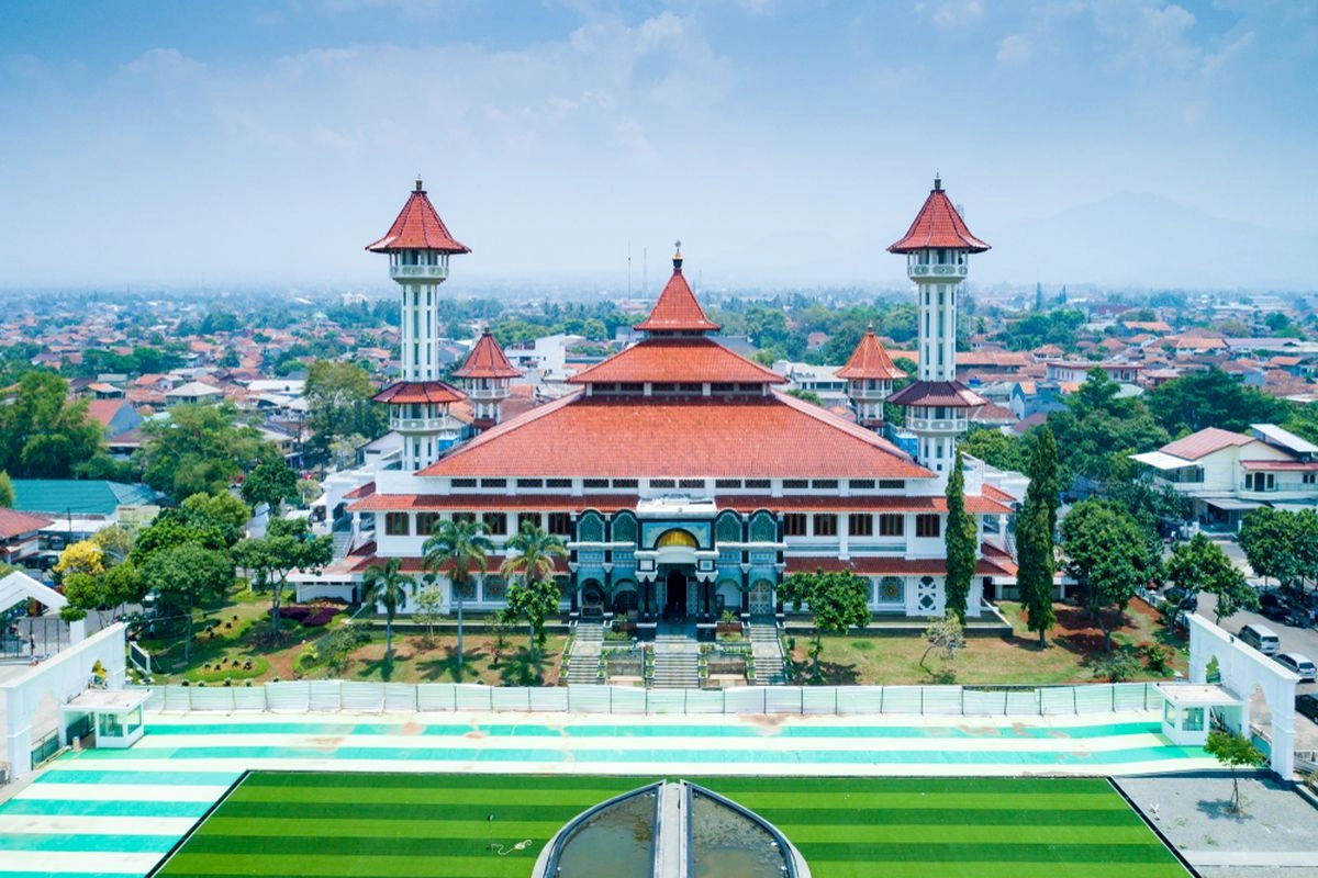 Gaji UMR Cianjur 2024 dan Daerah Lain se-Jabar