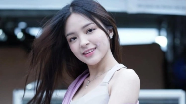 Ciri-ciri Artis Udah Top, Begini Reaksi Eca Aura saat Wajahnya Terpampang di Belakang Truk