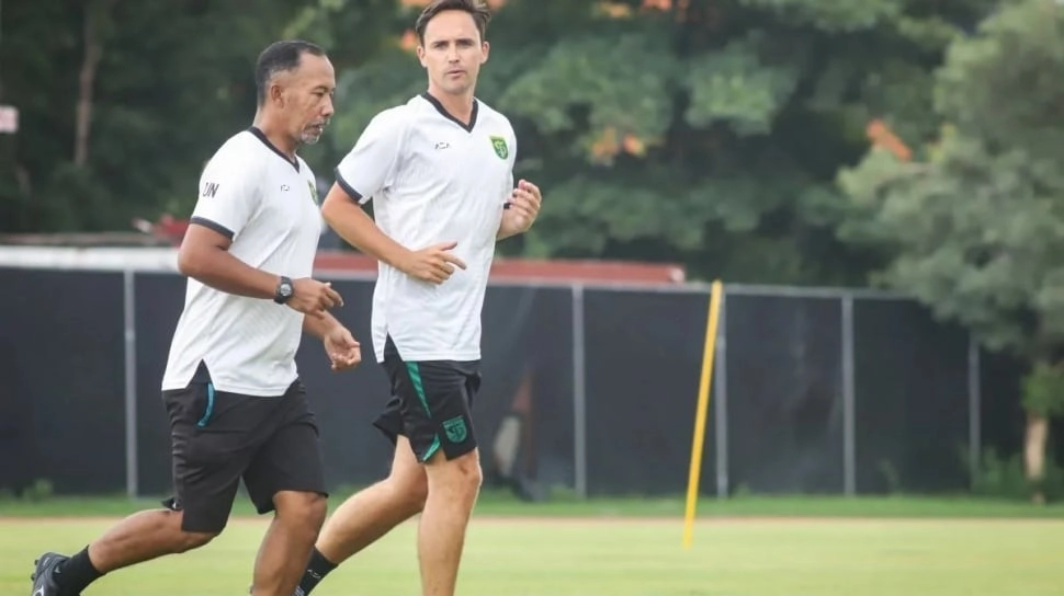 Persebaya vs PSIS Semarang, Paul Munster Bidik Kemenangan Bersama Bajul Ijo