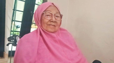 Bunda Iffet Racik Sambal dan Makanan Khusus untuk Sambut Ganjar dan Mahfud di Markas Slank