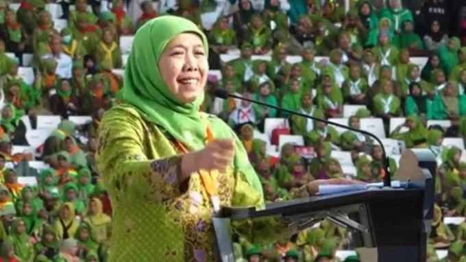 Di depan Jokowi, Khofifah Pamer Program Ibu Asuh untuk Turunkan Stunting