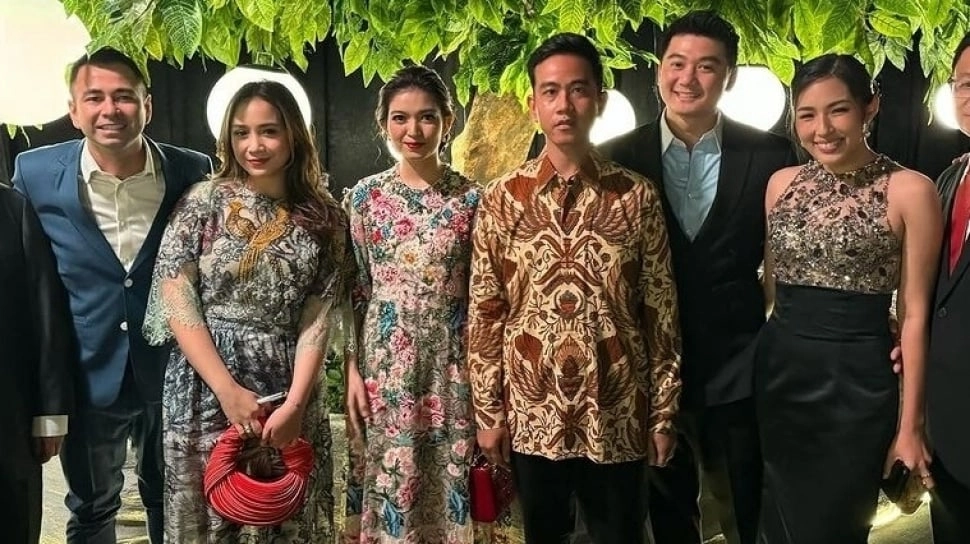 Potret Selvi Ananda Satu Acara dengan Nagita Slavina, Style Dipuji Berkelas dan Cocok Jadi Selebriti
