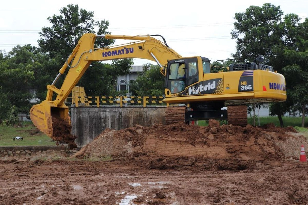 MUFG Bank Suntik Dana Rp 375 Miliar Ke Komatsu Astra Finance
