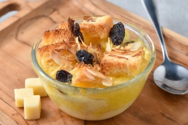 Resep Puding Roti Tawar Oven, Manis dan Lembutnya Pas