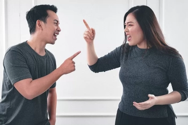 Patut Diwaspadai, Kenali Tanda-tanda Pasangan Berpotensi Selingkuh