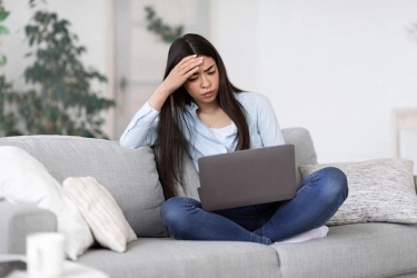 Bukan Stres Biasa, Ini 5 Tanda 