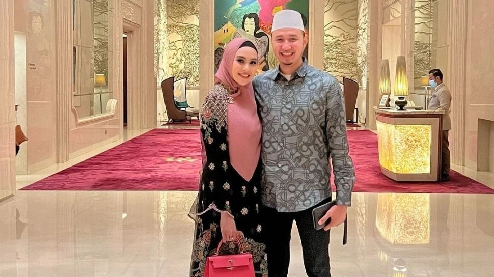 Tantang Capres Ngaji, Intip 4 Koleksi Tas Hermes Kartika Putri Seharga Mobil