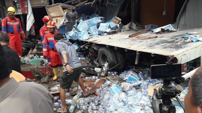 Inilah Penampakan Truk Maut Pemicu Kecelakaan Beruntun di Cisarua Puncak