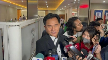Yusril Soal Firli Bahuri Kembali Ajukan Praperadilan: Untuk Uji Alat Bukti Terkait Status Tersangka