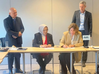 Kejar Target 1 Juta Wirausaha di 2024, MenKopUKM Jajaki Kerja Sama dengan PUM Netherlands Senior Experts