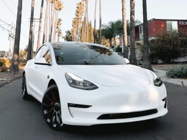 Tesla Pakai Baterai LFP? Cek Fakta Terbaru Baterai Mobil Tesla Disini