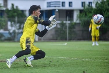 Ruang bagi Kevin Mendoza Lebih Pede di Bawah Mistar Persib