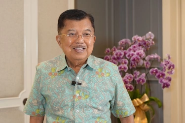 Ungkap Peluang Paslon 1 dan 3 Bergabung, JK: Apa Bisa Persatukan Bu Mega dan Pak Jokowi Sekarang?